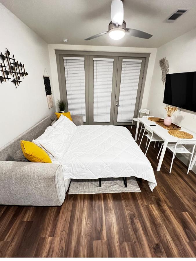 1 Bedroom W Balcony View Resort Pool Free Parking أديسون المظهر الخارجي الصورة